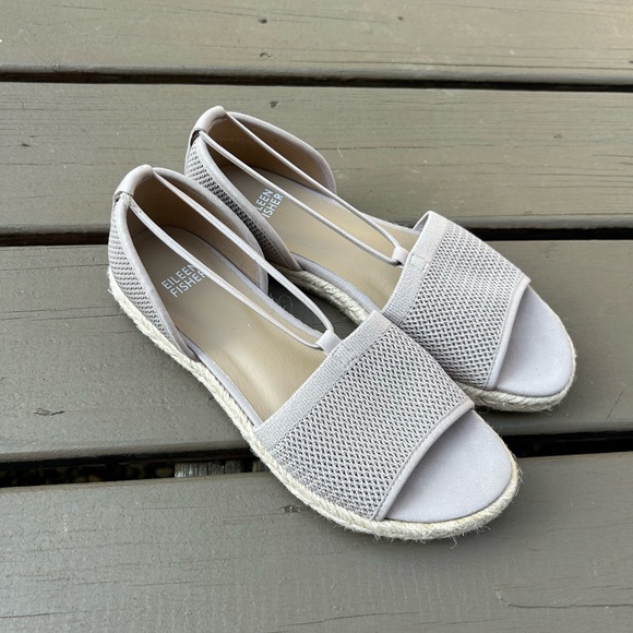Eileen Fisher Mews Blush Stretch Sandals | Size 7 | New without Box - Picture 1 of 6